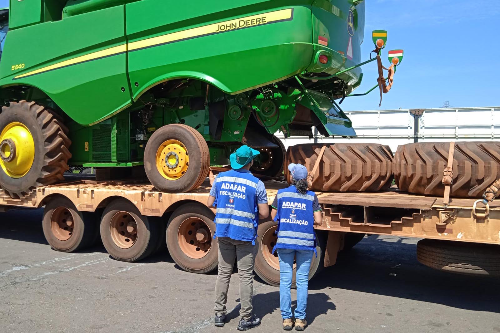 Adapar publica normativa para acesso de máquinas agrícolas ao Paraná